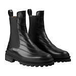 A.P.C.×シャルロット・シェネ、メタリックな二ットワンピやフェイクファーブルゾンなど｜写真8