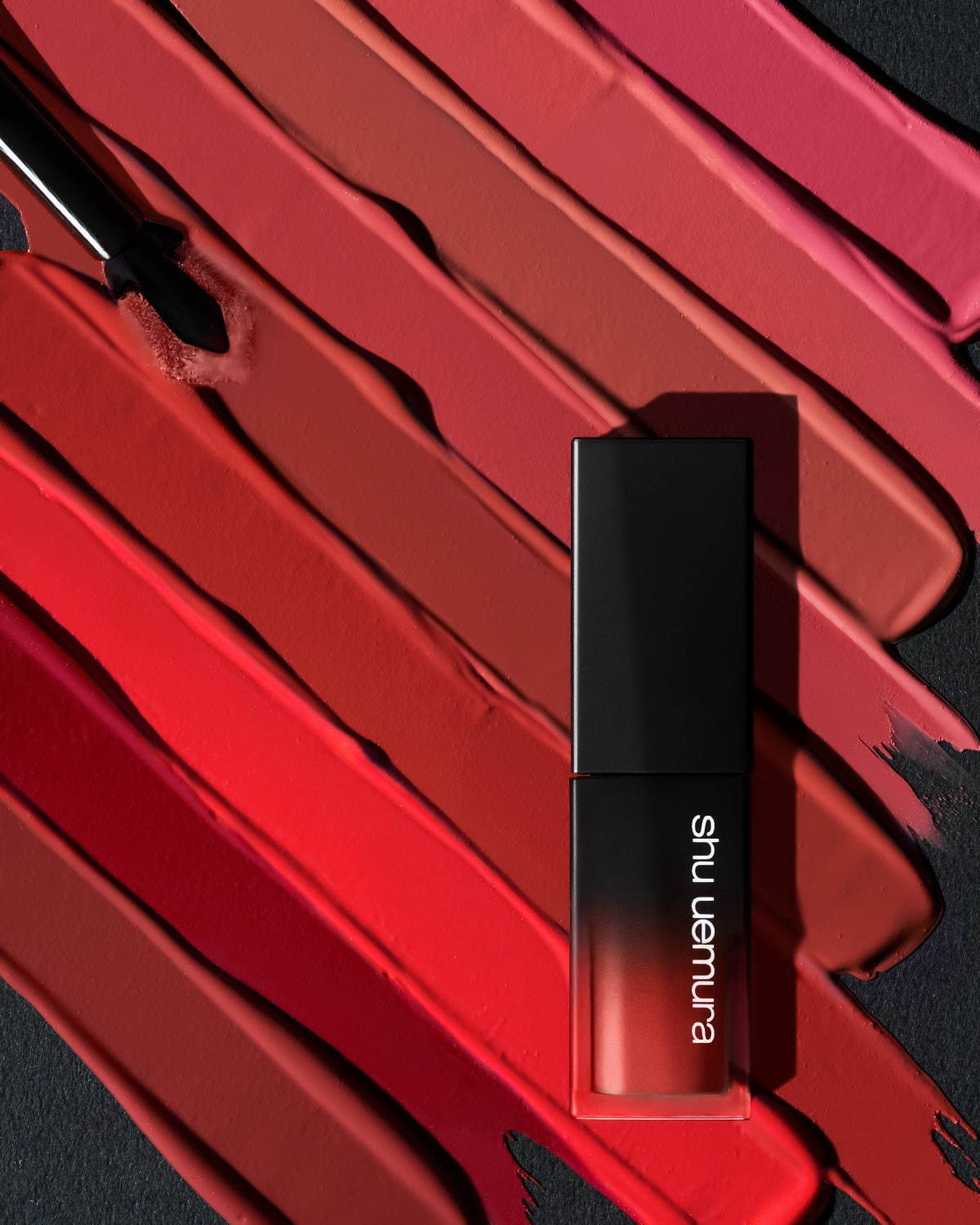 シュウ ウエムラ(shu uemura) ルージュ アンリミテッド リキッド｜写真10