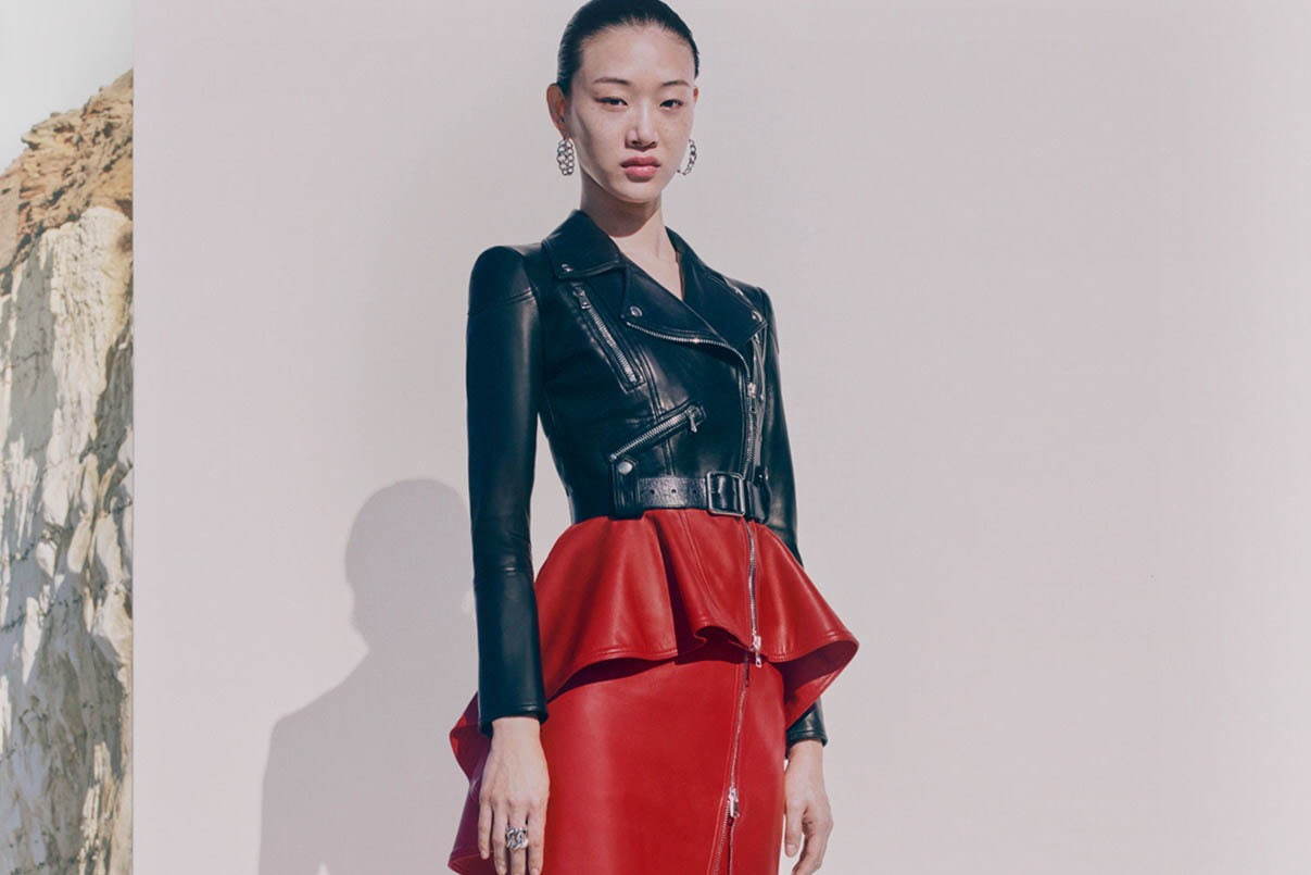 アレキサンダー・マックイーン 2021年リゾートコレクション - “reborn”