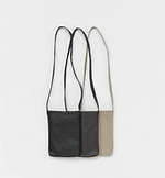 エンダースキーマの新作レザー小物＆バッグ、クロコ型押しのミニ財布やスエード仕様のサコッシュなど｜写真7