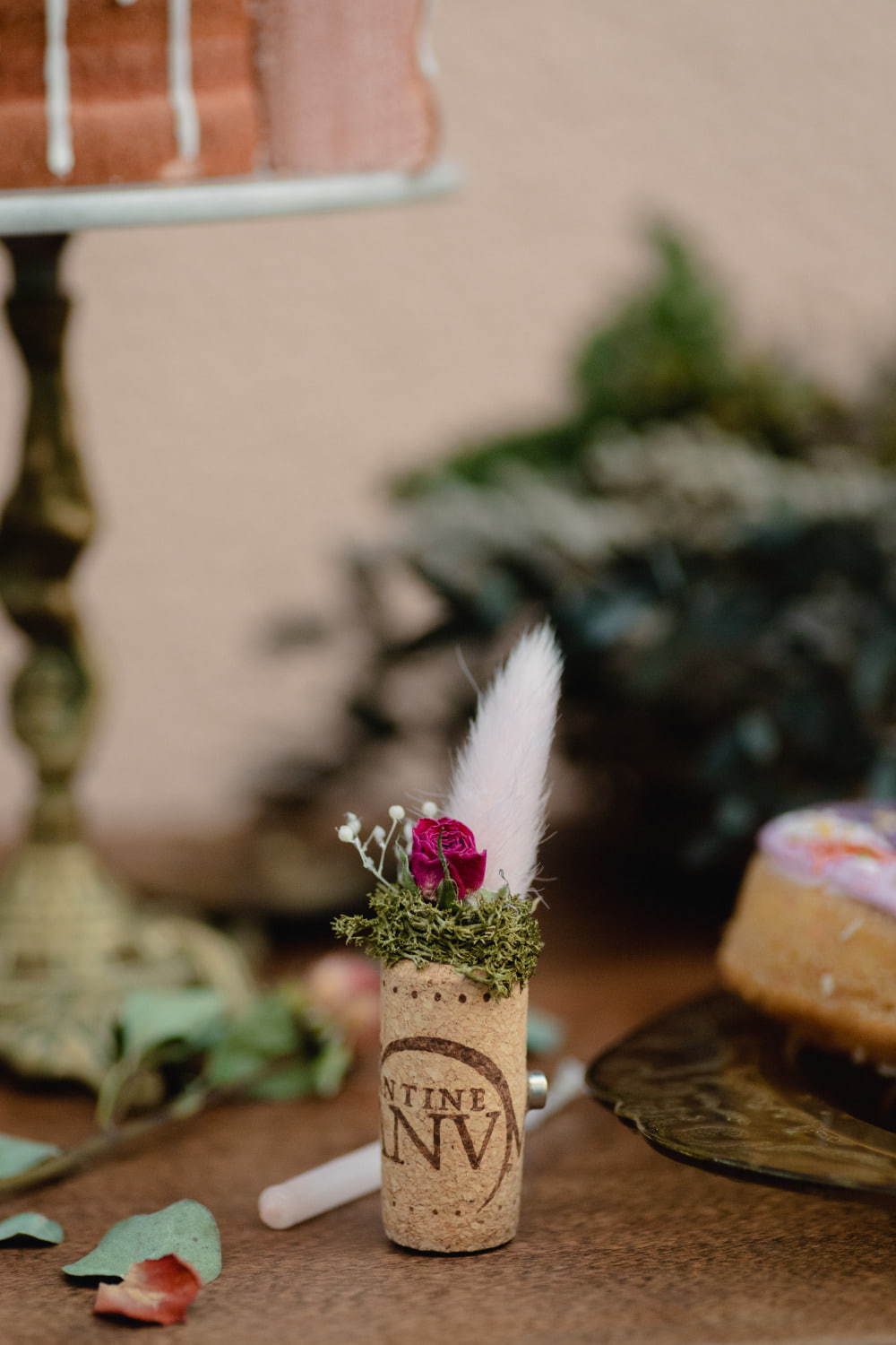 花カフェ「グムグム」からクリスマス限定スイーツ、"食べられる花"を配したバウムクーヘン｜写真2