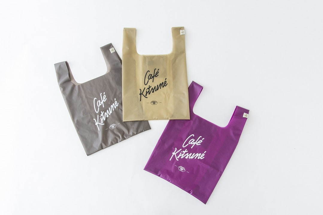 CAFÉ KITSUNÉ×AKOMEYA TOKYO エコバッグ 中 全3色 各2,400円＋税
※12月11日(金)発売
