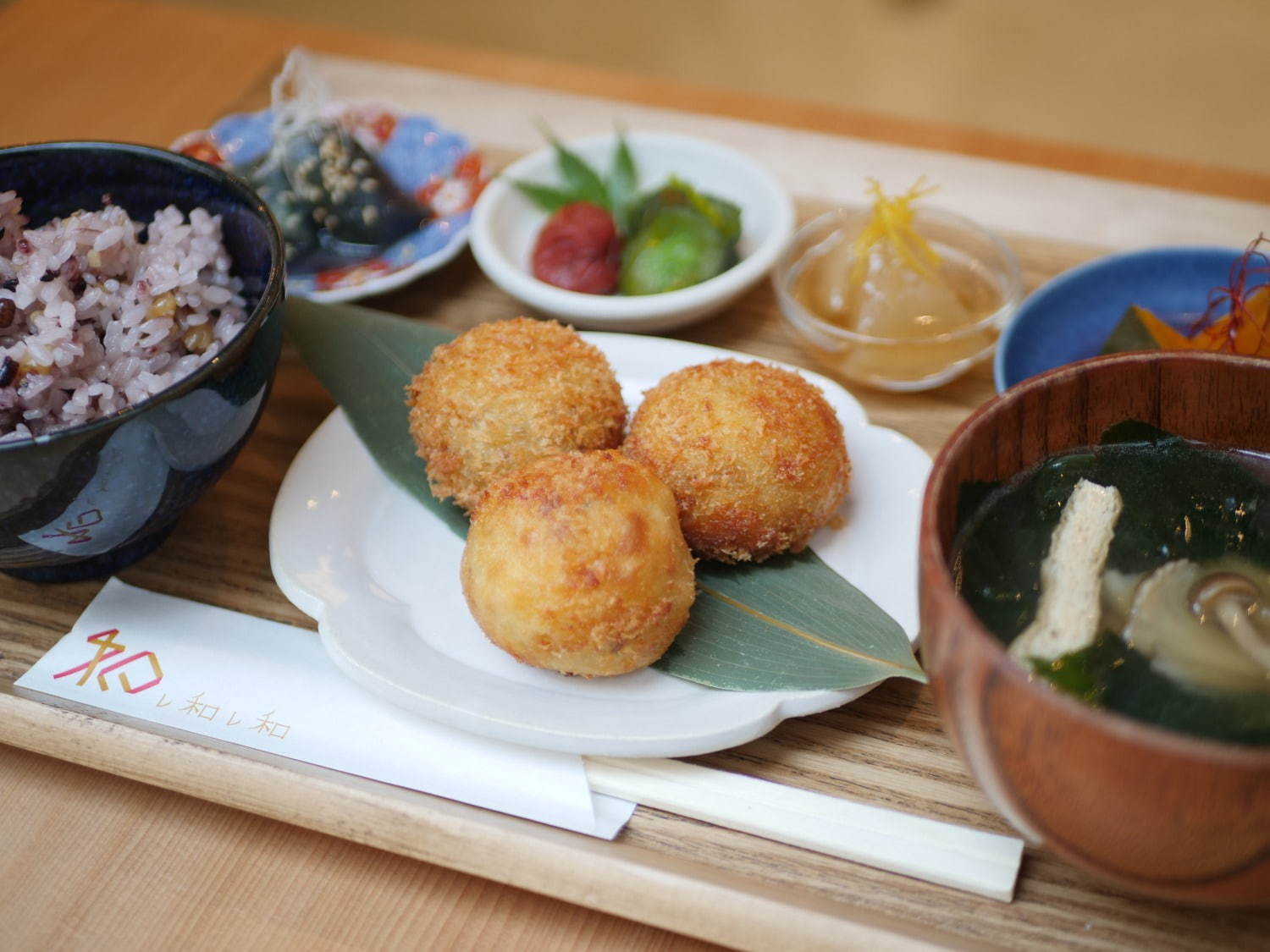 “パンとエスプレッソと”和カフェ「和レ和レ和」大阪でリニューアル、和のフルーツサンドや抹茶オーレ | 写真