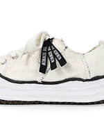 メゾン ミハラヤスヒロ“デニムのパッチワーク仕様”のスニーカー、バウ ワウ＆レコグナイズとコラボ｜写真15