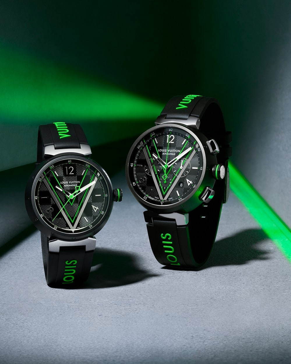 ルイ・ヴィトン「タンブール」に“ネオングリーン”の新作腕時計、大胆V