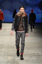 モンクレールより、ホワイトマウンテニアリング 相澤陽介の