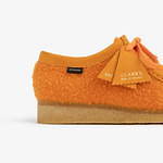 クラークス×エメレオンドレ　ワラビーオレンジ　42 w300_lA4.jpg