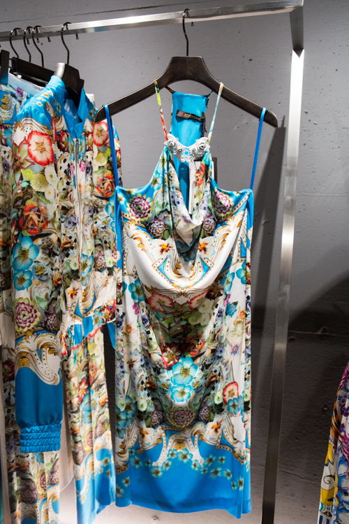 セレクトショップIZAが関東初進出、南青山に新店舗 - バルマン、マックイーンなど展開＆ヌメロの限定アイテムも｜写真33