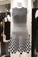 セレクトショップIZAが関東初進出、南青山に新店舗 - バルマン、マックイーンなど展開＆ヌメロの限定アイテムも｜写真13