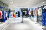セレクトショップIZAが関東初進出、南青山に新店舗 - バルマン、マックイーンなど展開＆ヌメロの限定アイテムも｜写真19