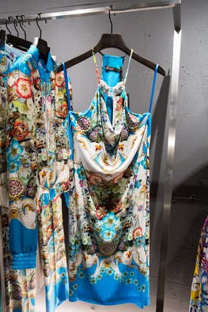 セレクトショップIZAが関東初進出、南青山に新店舗 - バルマン、マックイーンなど展開＆ヌメロの限定アイテムも｜写真33