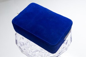 セレクトショップIZAが関東初進出、南青山に新店舗 - バルマン、マックイーンなど展開＆ヌメロの限定アイテムも｜写真40