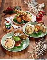 ムーミンカフェのクリスマスセット、“おしり”バーガー＆ローストチキンに選べるマグカップ付き｜写真3