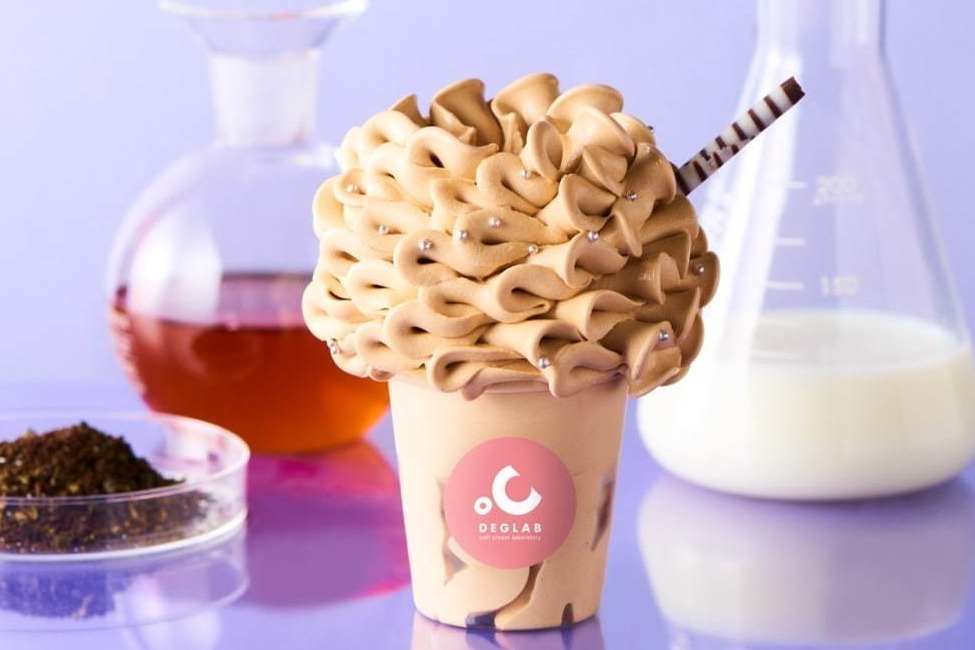 クリスマス｜大阪・ディグラボ“ロイヤルミルクティー”ソフトクリーム、究極のふわふわ食感＆紅茶の芳醇な風味