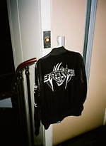 ディーゼルのクリスマス、鮮やかなペイントのデニムジャケット＆ベルベット風デニムスカート｜写真41