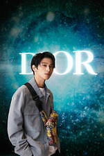 ディオールがポップ アートの巨匠ケニー・シャーフとコラボ、ミヤシタパークで限定バッグ＆スニーカー｜写真10