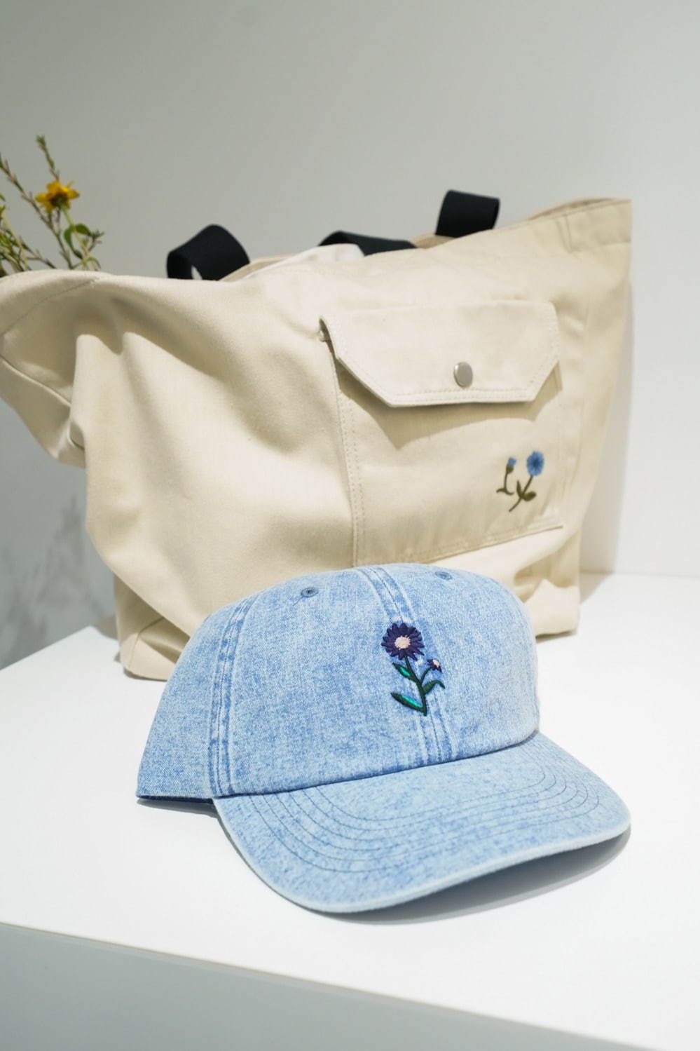 ユニクロ×JW アンダーソン21年春夏＜ウィメンズ＞刺繍入りワンピースやブラウス｜写真62