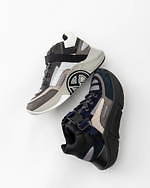 ジョルジオ アルマーニのおすすめクリスマスプレゼント、恋人に贈る“大人エレガント”なバッグや財布｜写真17