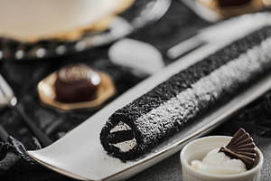 「モノクロ・ゴシック スイーツパーティー」東京&名古屋で、大人かわいい“白黒”スイーツ食べ放題|写真6