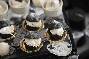 「モノクロ・ゴシック スイーツパーティー」東京&名古屋で、大人かわいい“白黒”スイーツ食べ放題|写真9