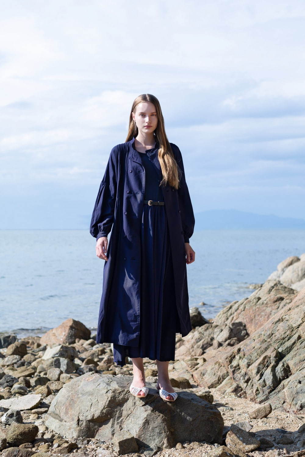 サヌア 2021年春夏｜ ステンカラーコート