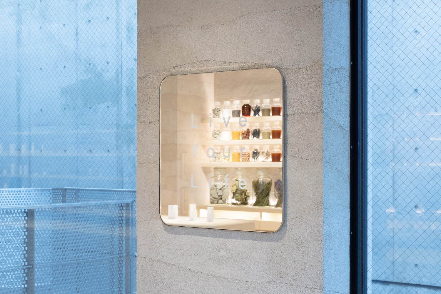 SHIRO 表参道本店がリニューアル、“自然素材のミュージアム”のような空間＆限定パフュームも｜写真9