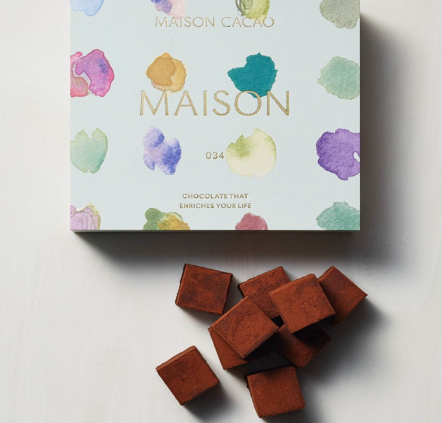 メゾンカカオ
アロマ生チョコレートMAISON (16個入) 2,592円