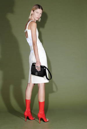 ジバンシィ(Givenchy) 2021年秋ウィメンズコレクション  - 写真3