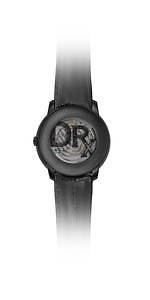 ジラール・ペルゴ×ダレン・ロマネリの日本限定腕時計、"オールブラック"に差し色ピンクゴールド｜写真2