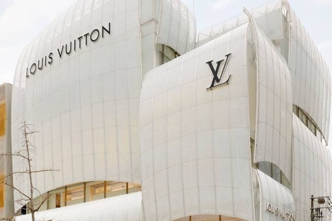 ルイ・ヴィトンのアートスペース「エスパス ルイ・ヴィトン大阪」御堂筋にオープン、現代アートなど展示