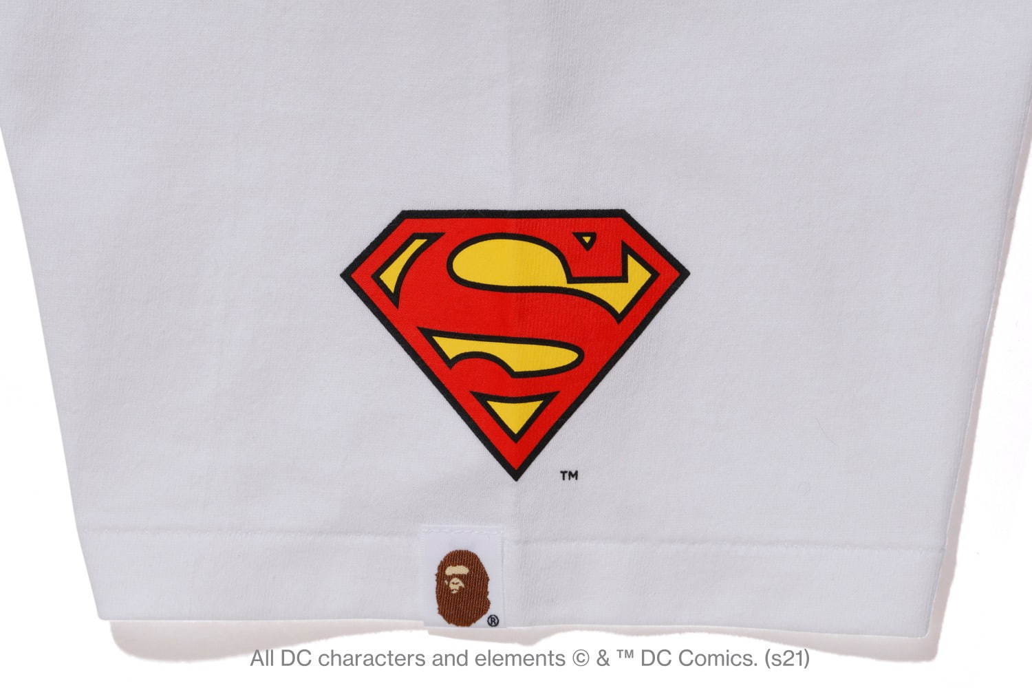 写真78 94 ア ベイシング エイプ バットマン スーパーマン Tシャツやフーディーなど Dcとコラボ ファッションプレス 写真78 94 ア ベイシング エイプ バットマン スーパーマン Tシャツやフーディーなど Dcとコラボ ファッションプレス