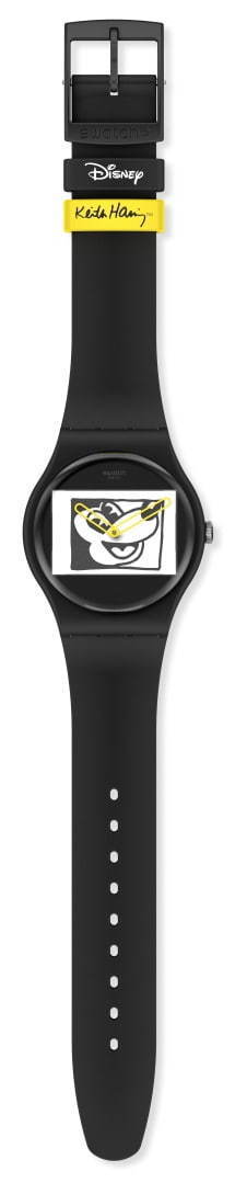 スウォッチ"キース・へリングが描くミッキーマウス"の腕時計、赤ズボン着想や白黒曲線ストラップ｜写真6