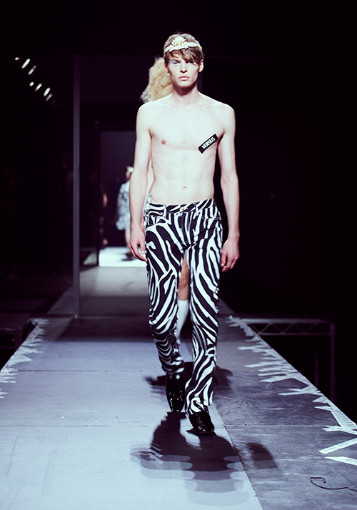 J.W.アンダーソン フォー ヴェルサス ヴェルサーチェ 2013-14年秋冬<span>コレクション</span> - 写真22