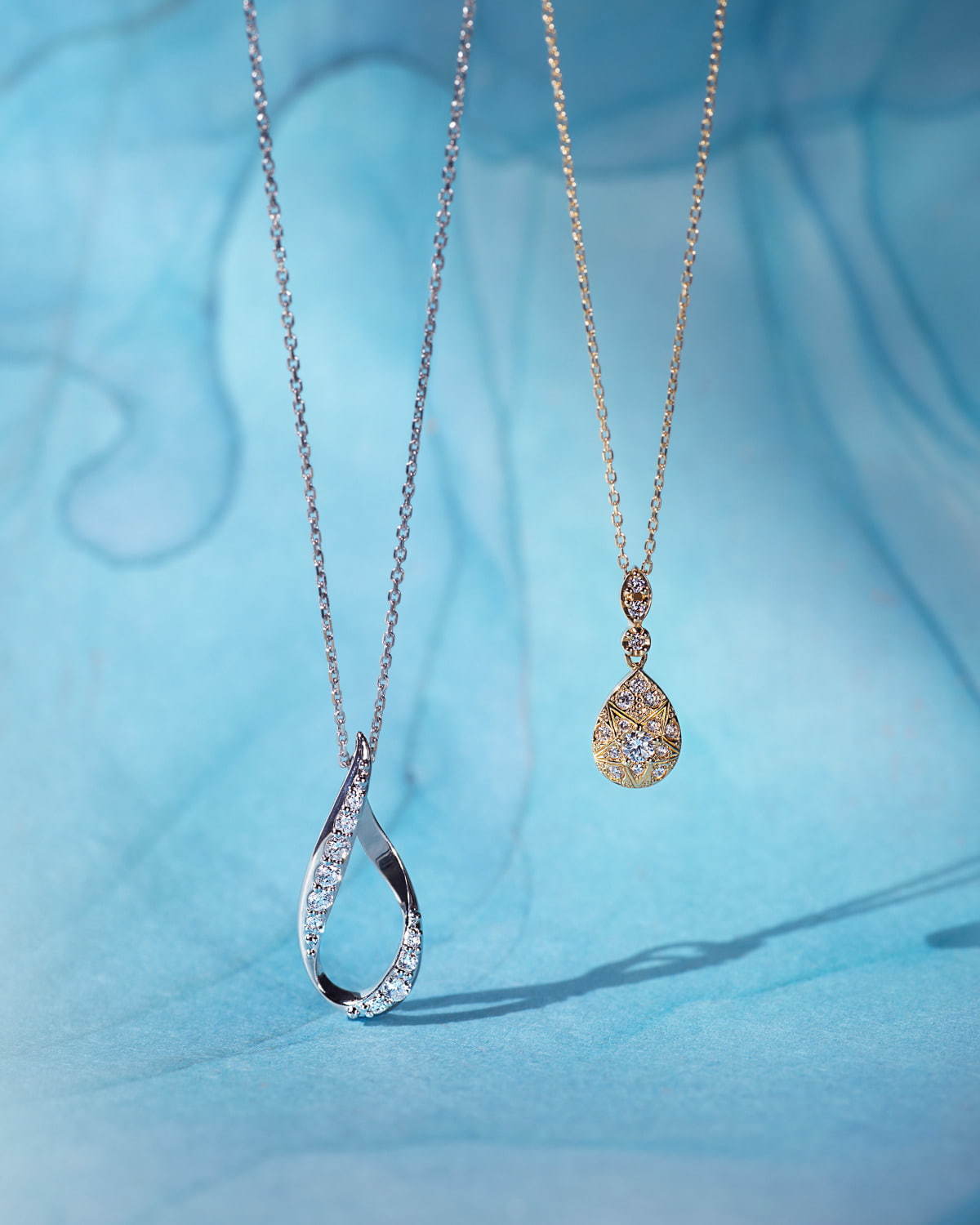 ヴァンドーム青山のダイヤモンドネックレス、"星隠れる"雫モチーフのお守りジュエリー - ファッションプレス
