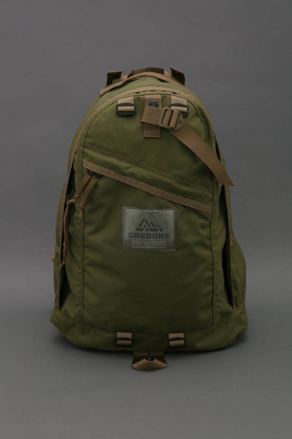 ネクサスセブン×グレゴリー、米軍“アリスパック”着想のミリタリー 