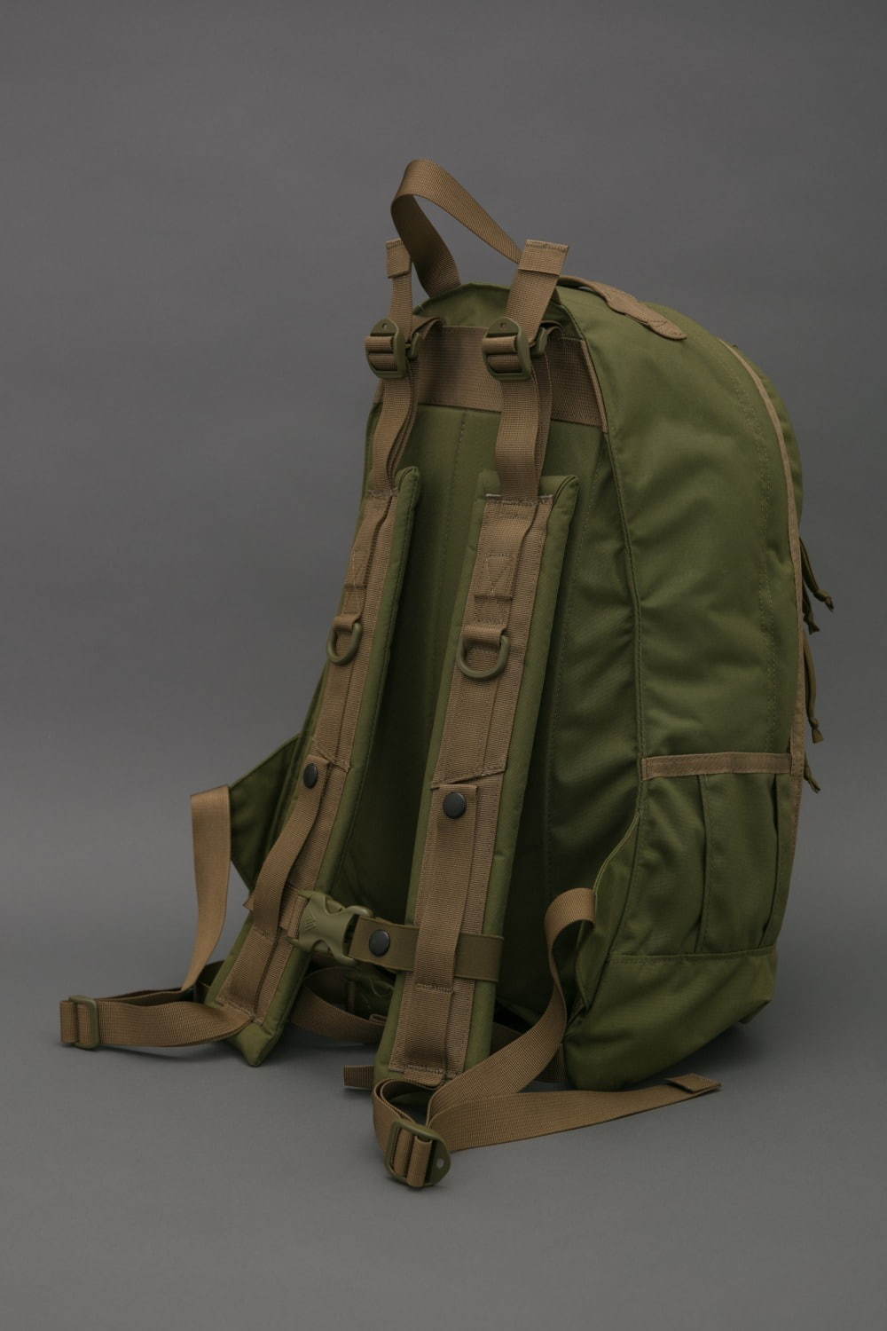 ネクサスセブン×グレゴリー、米軍“アリスパック”着想のミリタリーバッグをアーバンリサーチ限定で｜写真12