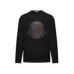 モンクレールの新作ダウンジャケット、“牛の星座”刺繍を施した天体グラフィック｜写真3