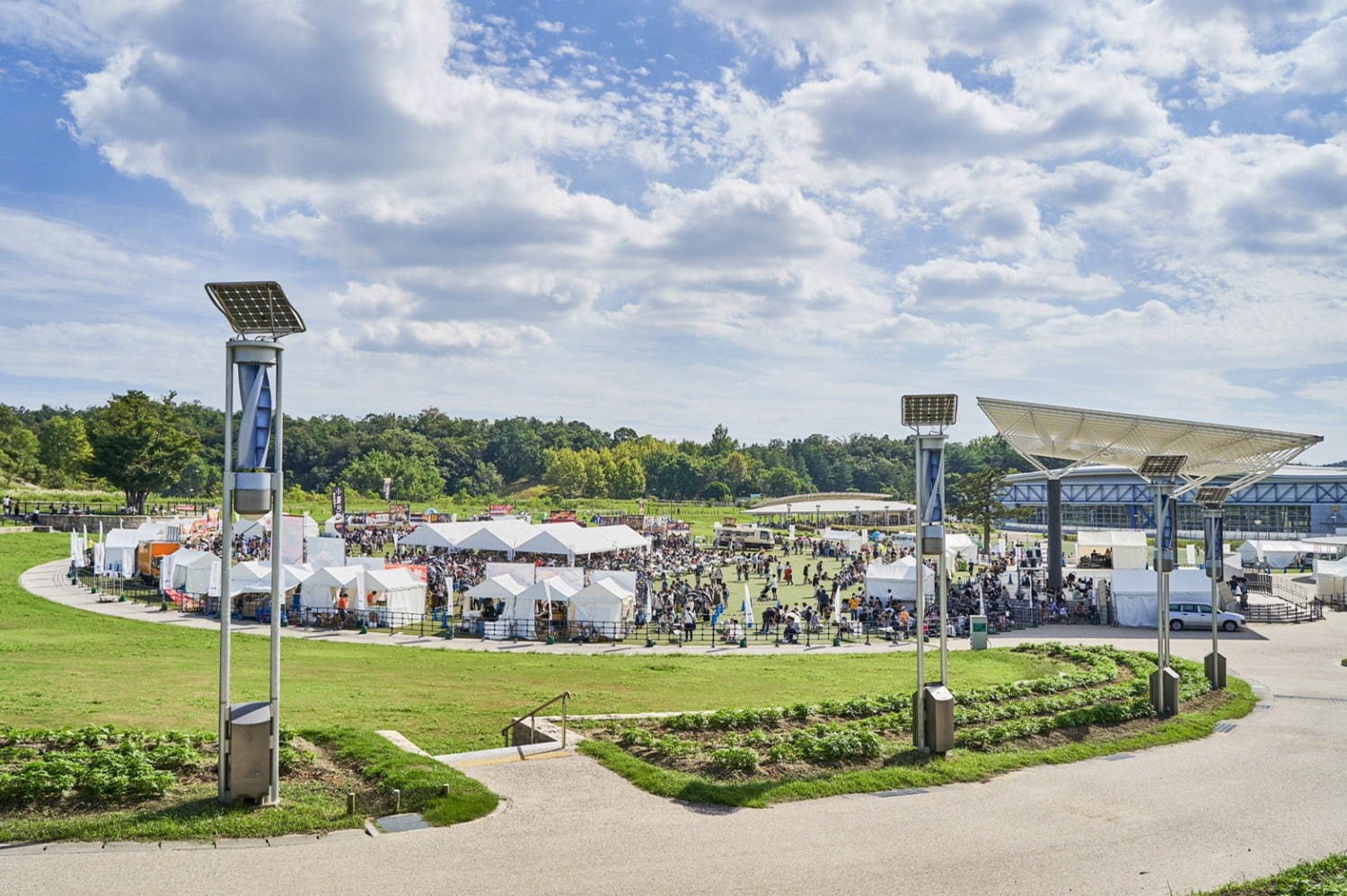 「全日本ぎょうざ祭り2021春」愛・地球博記念公園で開催、全国各地のご当地餃子をアツアツで｜写真2