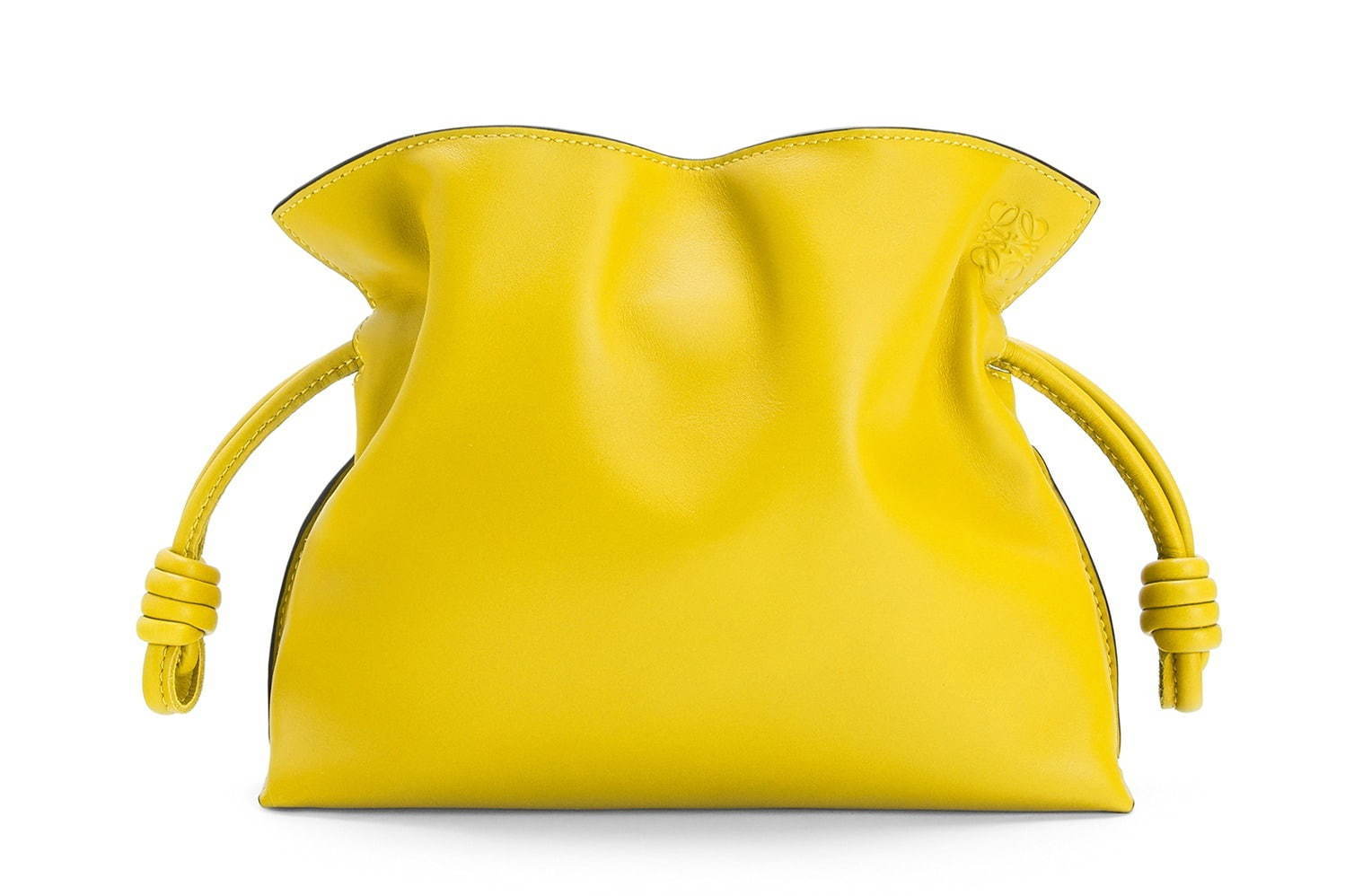 ロエベの人気バッグ「パズル」に“ナノサイズ”が新登場