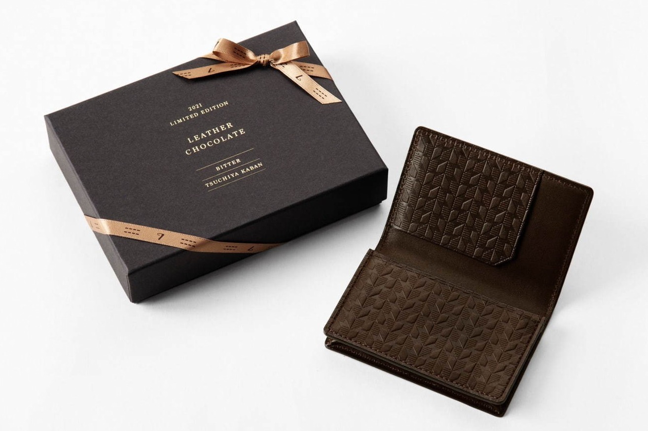 土屋鞄製造所の“チョコレート”色レザーキーケース、ミニマルの“かぎ型 