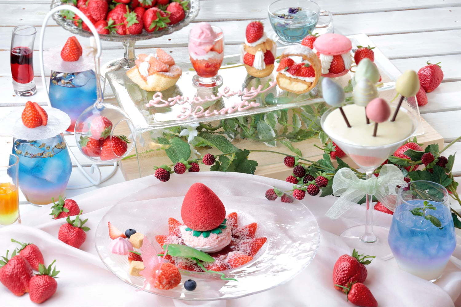 リーガロイヤルホテル京都のいちごスイーツ、銘柄いちごのデザートプレート＆いちご型ムースなど