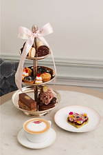 ラデュレからバレンタインの贅沢アフタヌーンティー、渋谷松濤店では“キスマーク”が浮かぶラテ付き｜写真3