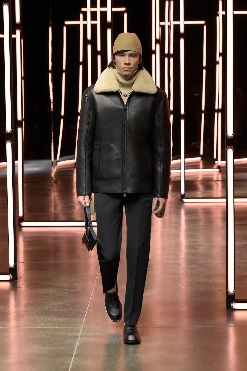 フェンディ(FENDI) 2021-22年秋冬メンズコレクション  - 写真18