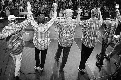 ライブ音源｜ビーチ・ボーイズ、メンバー再集結・奇跡のライブ音源発売「永遠の夏2012～50周年記念ツアー」