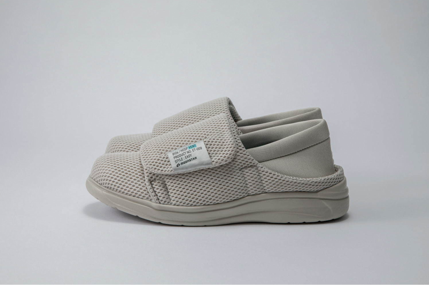 ムーンスター「エイトテンス」"キッチンシューズやナース靴"着想のスリッポンシューズやスニーカー