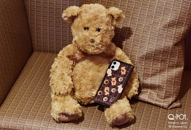 Q-pot.“テディベアクッキー”の板チョコiPhoneケース、ミッキーのスマホケース新サイズも｜写真2