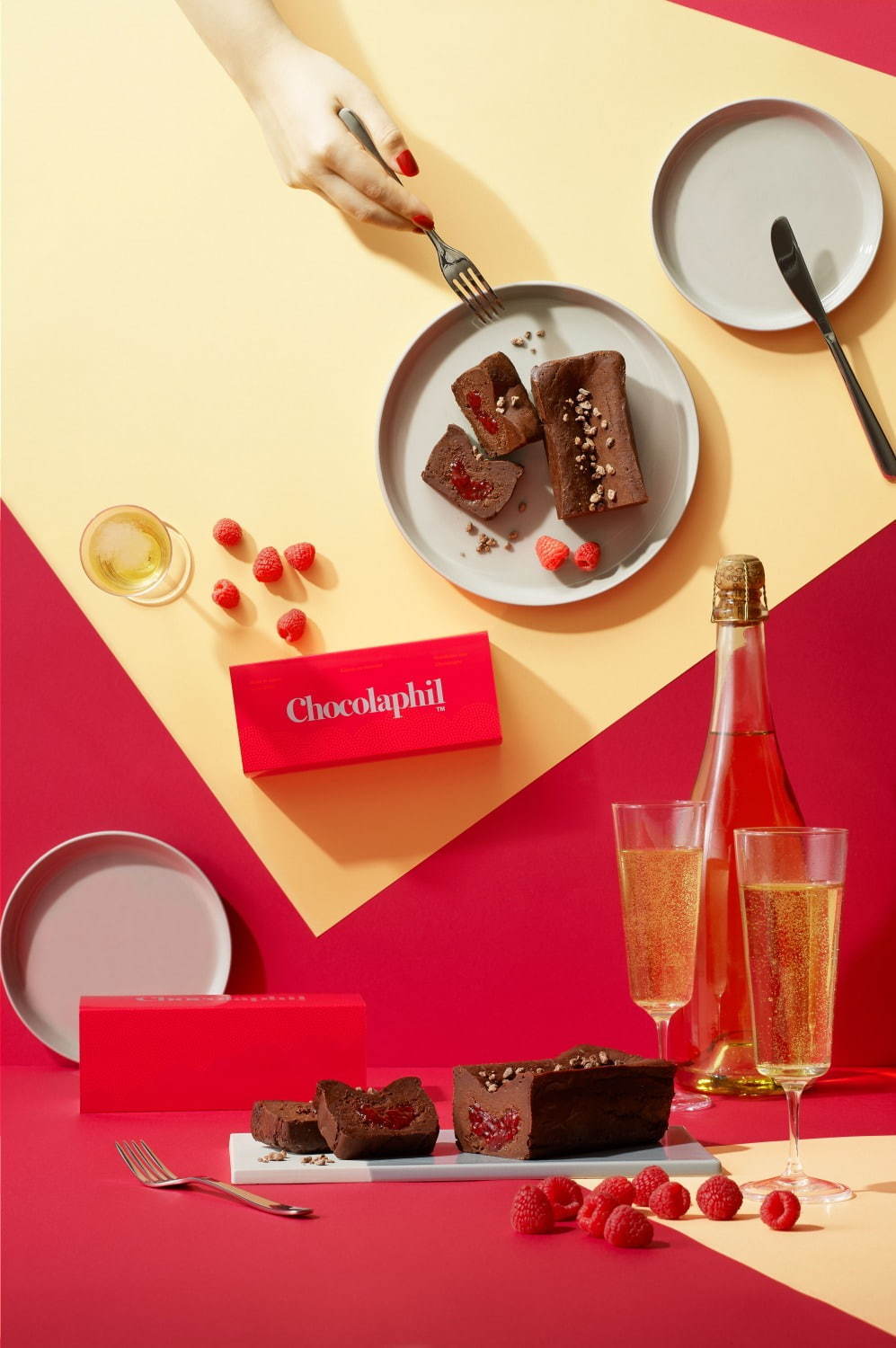 ショコラフィルのバレンタイン限定スイーツ、3つのチョコレート菓子を重ねた濃厚チョコケーキ｜写真4