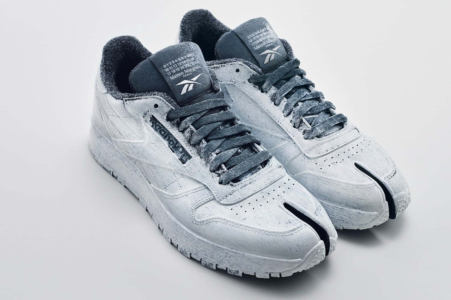 Maison Margiela × REEBOK 足袋スニーカー hodajzdravo.ba