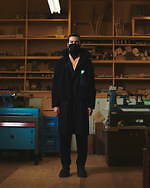 ヨシオクボ 2021年秋冬コレクション - 幽玄、あるいは照り映えとしての｜写真11