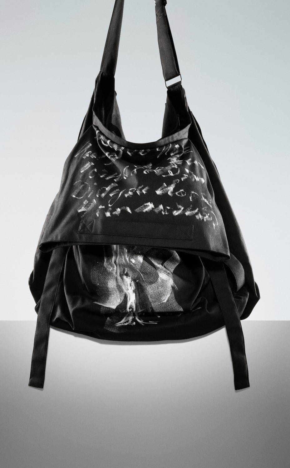 ディスコード ヨウジヤマモトの新作バッグ、“葉”や“結び目”モチーフのレザーショルダーやトート｜写真14